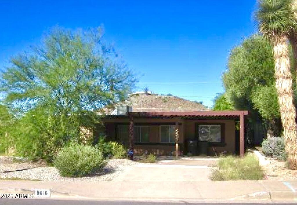 9616 N 3rd Dr., Phoenix, AZ 85021