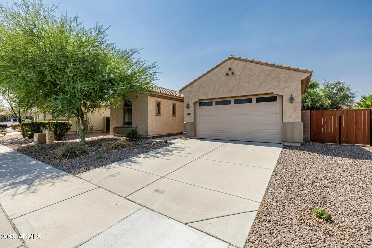 16991 W Gibson Ln., Goodyear, AZ 85338