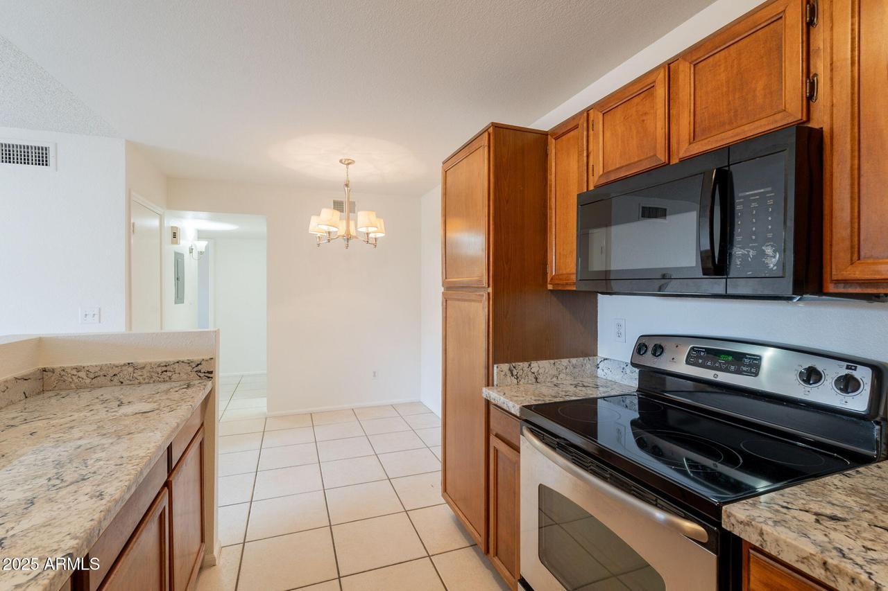 623 W Guadalupe Rd. #171, Mesa, AZ 85210