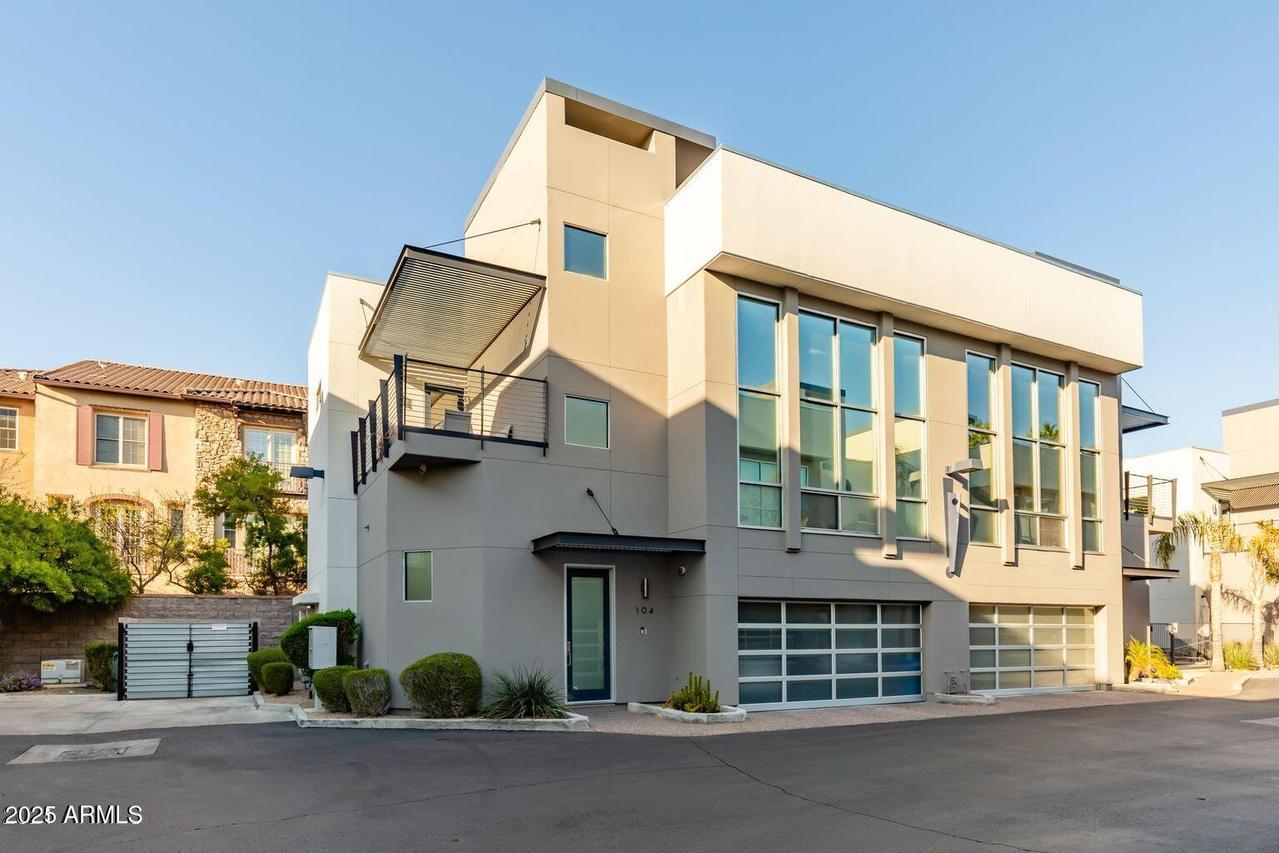 4326 N 25th St. #104, Phoenix, AZ 85016