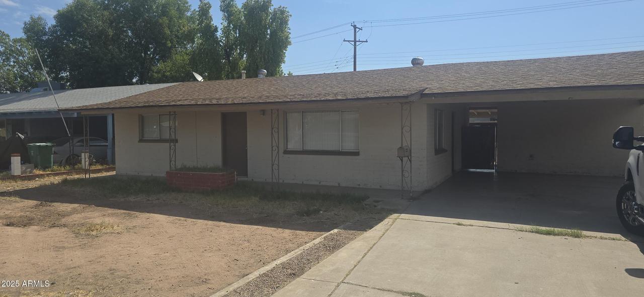 335 S Harris Dr., Mesa, AZ 85204