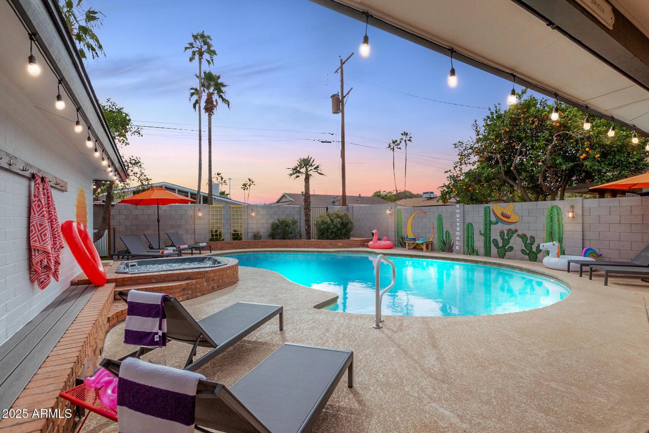 6437 E Oak St., Scottsdale, AZ 85257