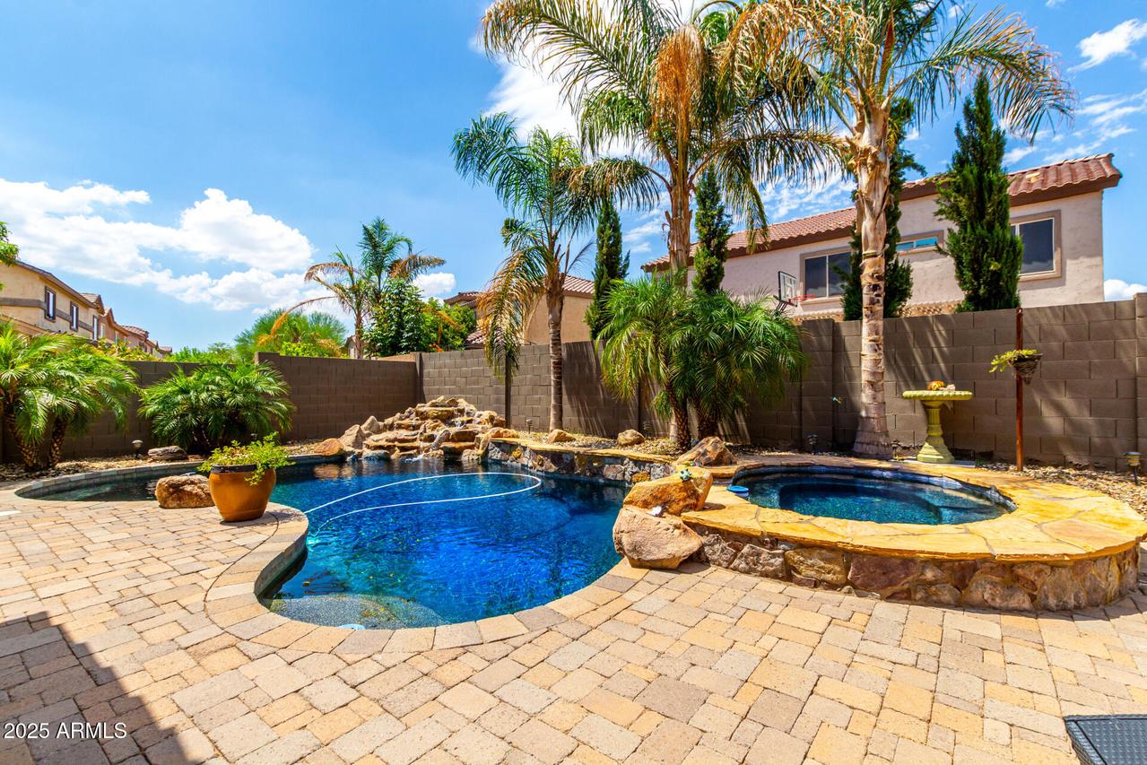 17630 W Statler Dr., Surprise, AZ 85388