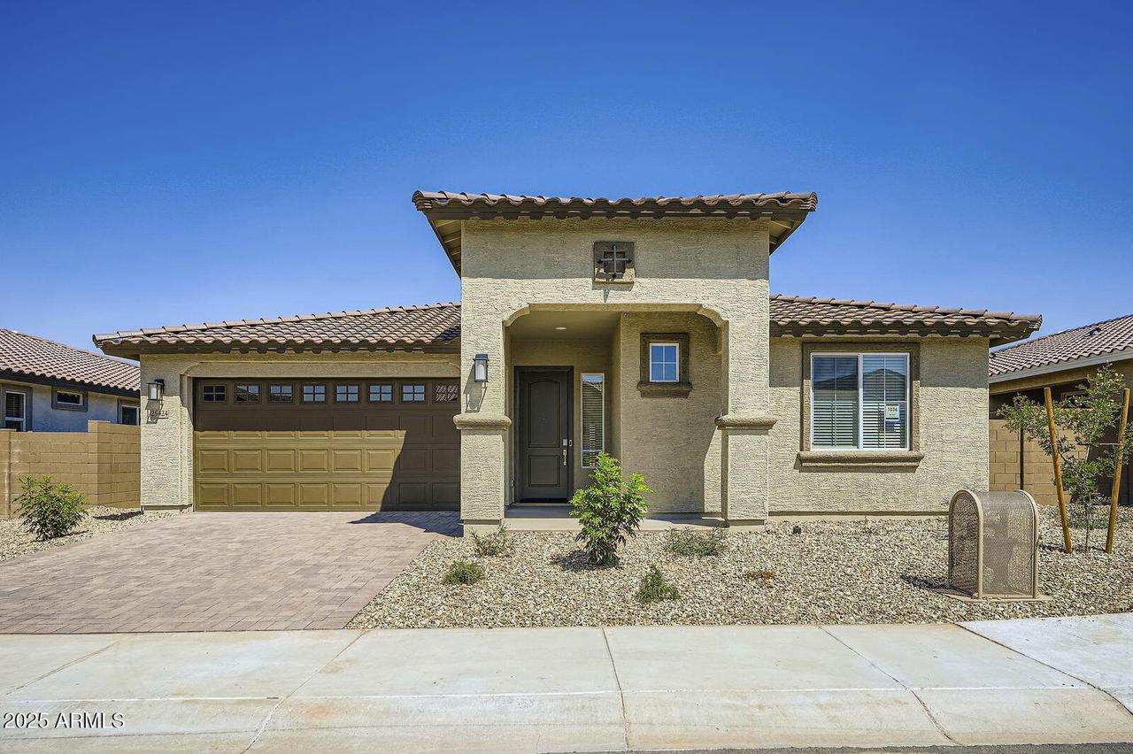 25424 N 176th Ave., Surprise, AZ 85387