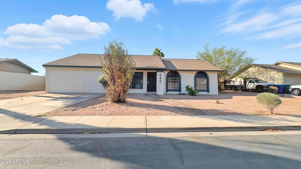 942 E Greenway St., Mesa, AZ 85203