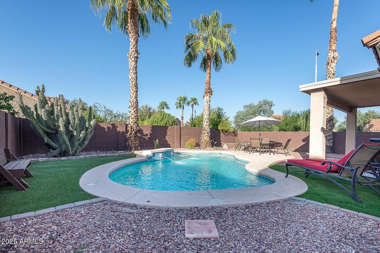 1282 W Kesler Ln., Chandler, AZ 85224