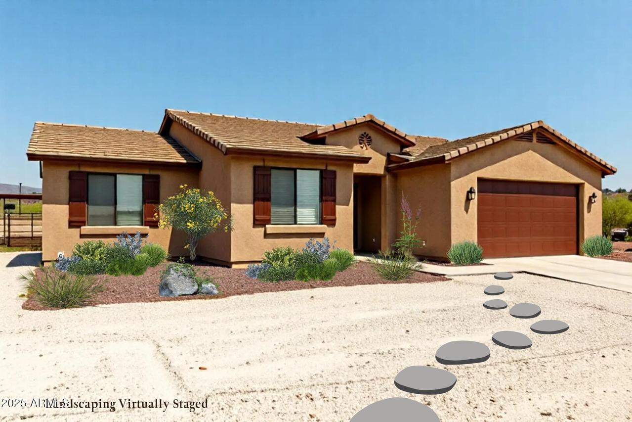 49115 N 1st Ln., New River, AZ 85087