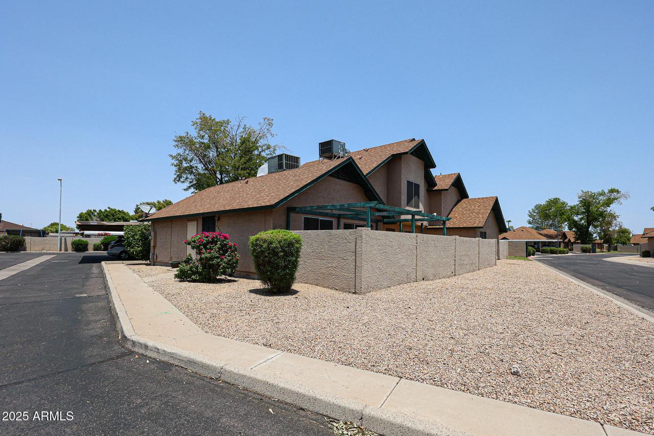 4830 W Manzanita Dr., Glendale, AZ 85302