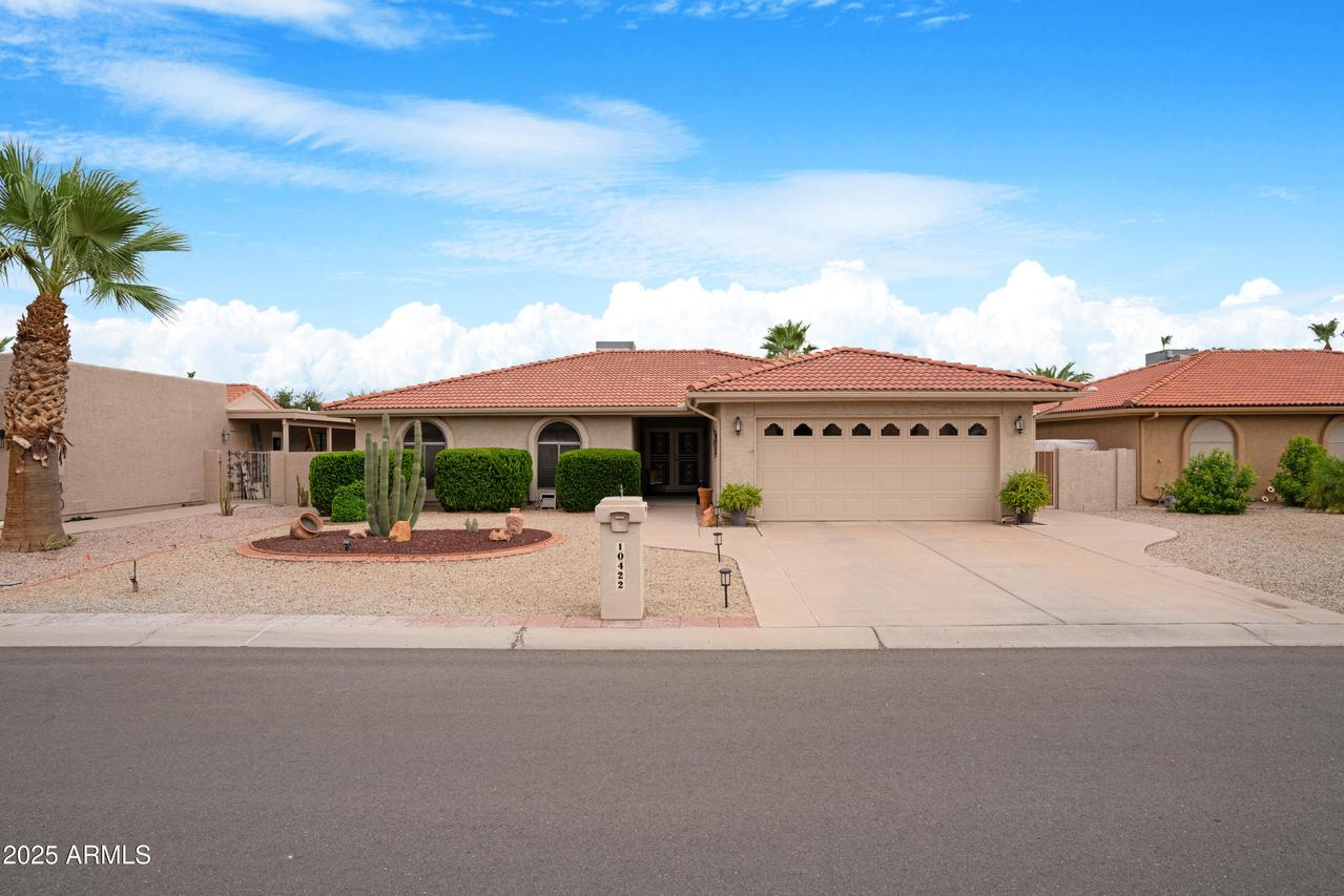 10422 E Watford Way, Sun Lakes, AZ 85248
