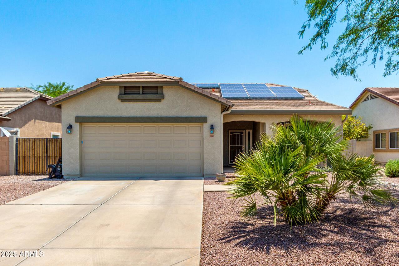 1941 S Peppertree Dr., Gilbert, AZ 85295