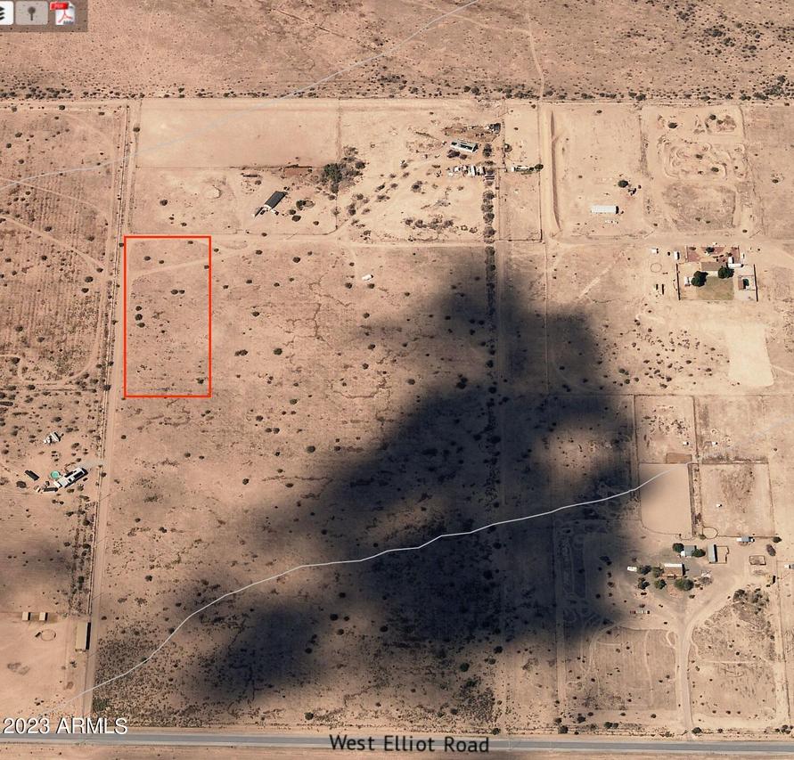 S 409th Ave #63, Tonopah, AZ 85354