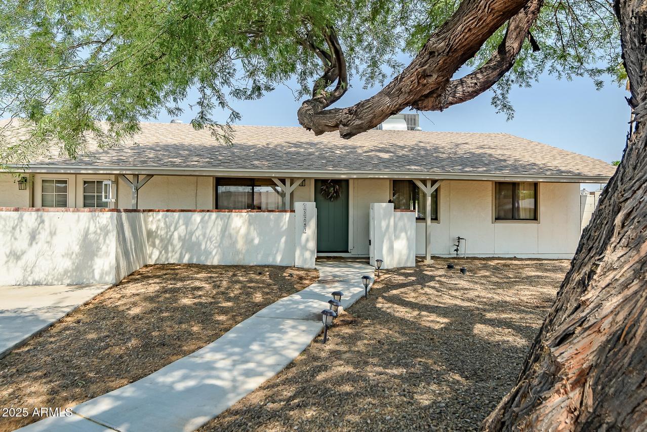 15243 N 37th Pl., Phoenix, AZ 85032