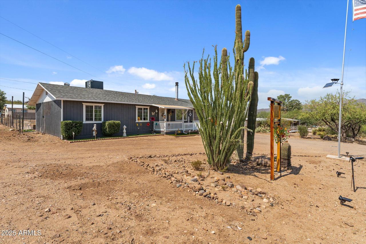 20641 E Squaw Valley Rd., Black Canyon City, AZ 85324
