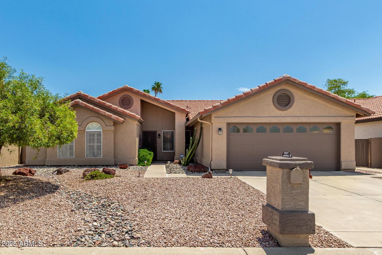 26605 S Lakewood Dr., Sun Lakes, AZ 85248