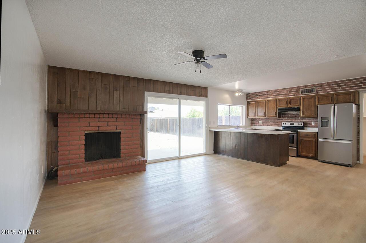 3025 W Villa Rita Dr., Phoenix, AZ 85053