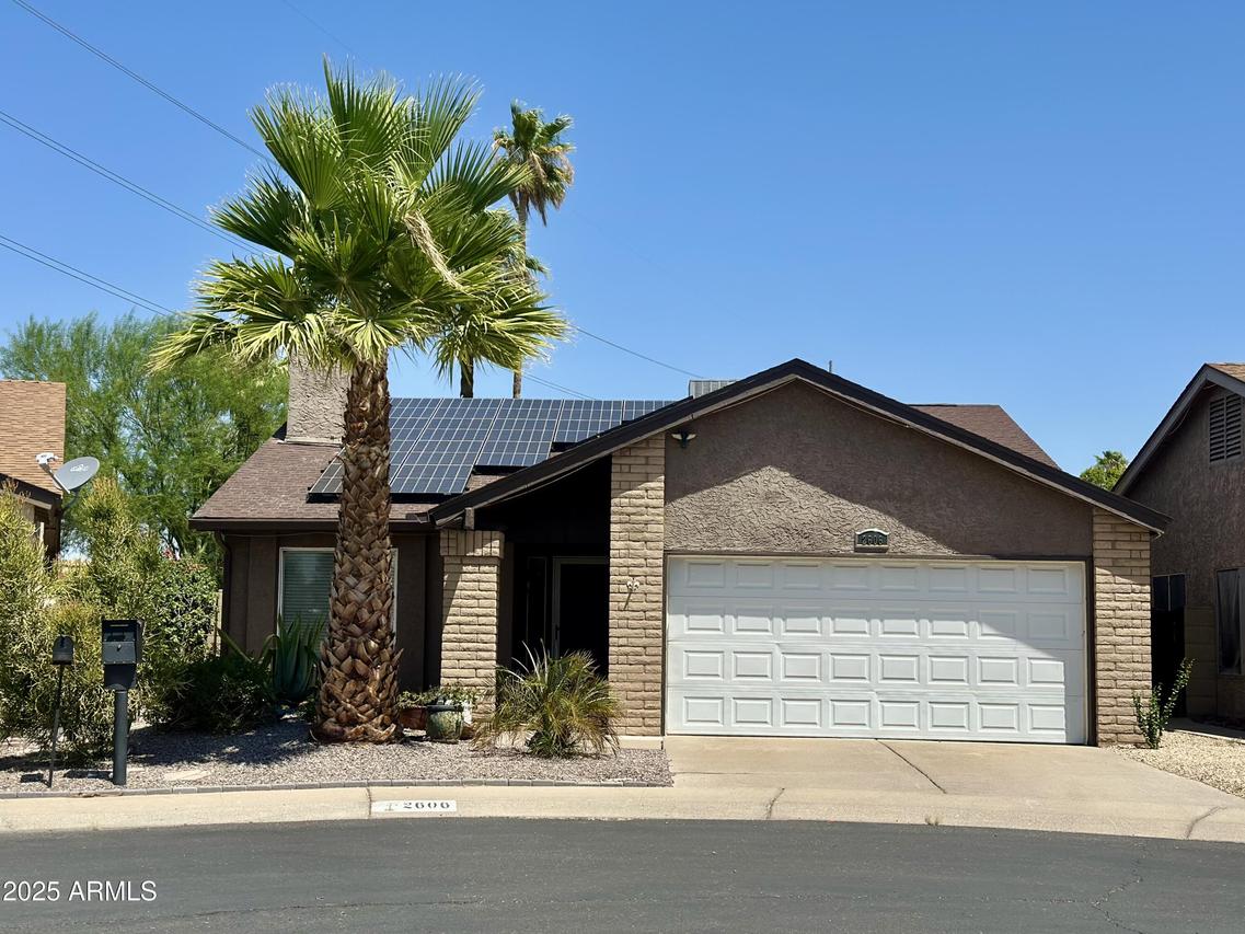 2606 W Gelding Dr., Phoenix, AZ 85023