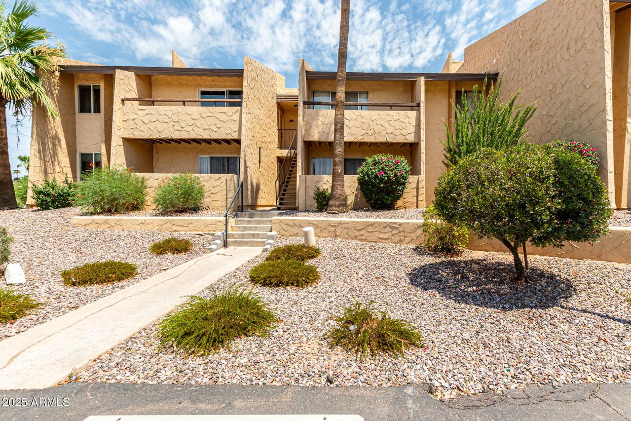8055 E Thomas Rd. #C211, Scottsdale, AZ 85251