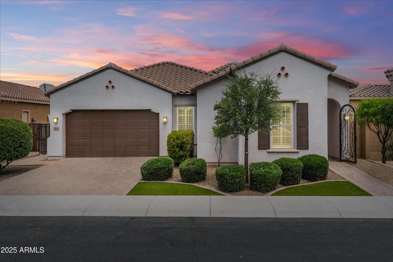 2040 E Geronimo St., Chandler, AZ 85225