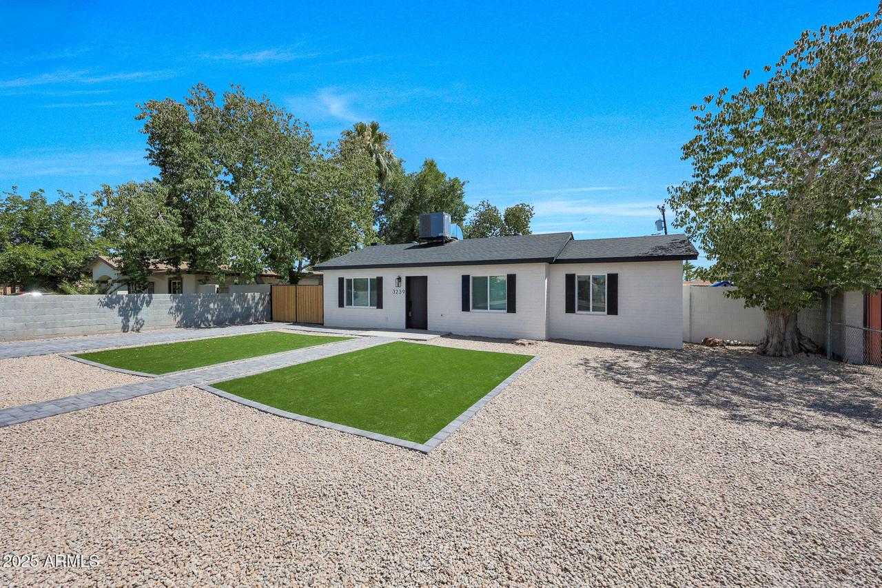 3239 E Virginia Ave., Phoenix, AZ 85008