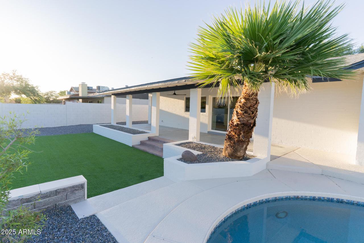 1407 W Utopia Rd., Phoenix, AZ 85027
