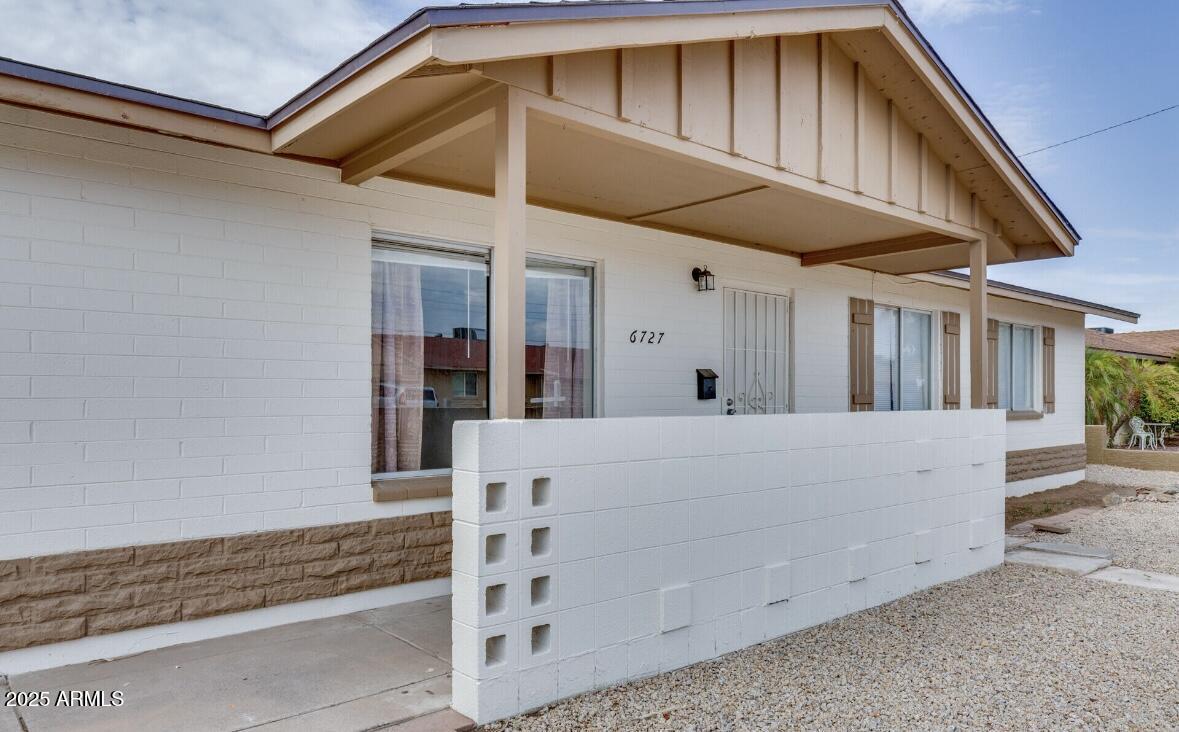 6727 W Roma Ave., Phoenix, AZ 85033