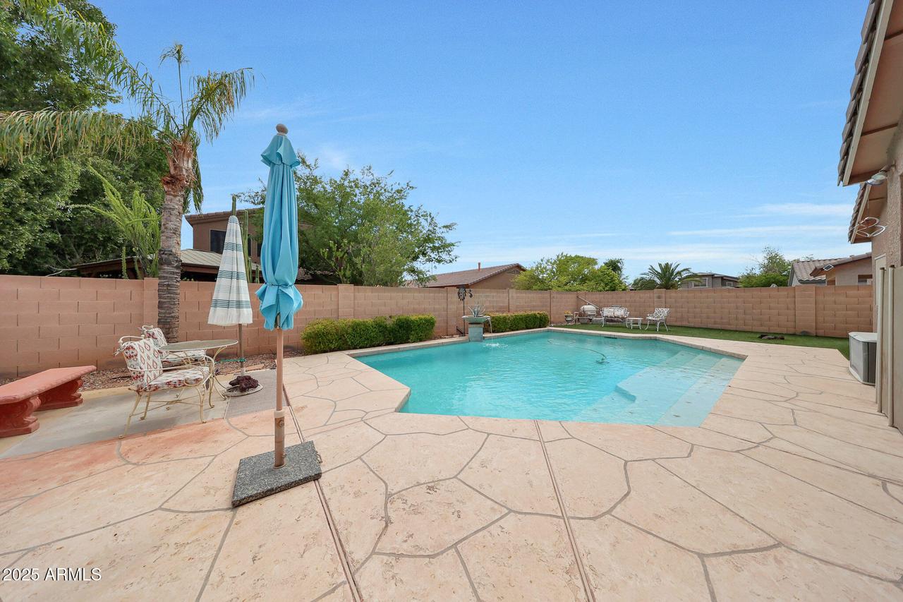 8245 W Alex Ave., Peoria, AZ 85382