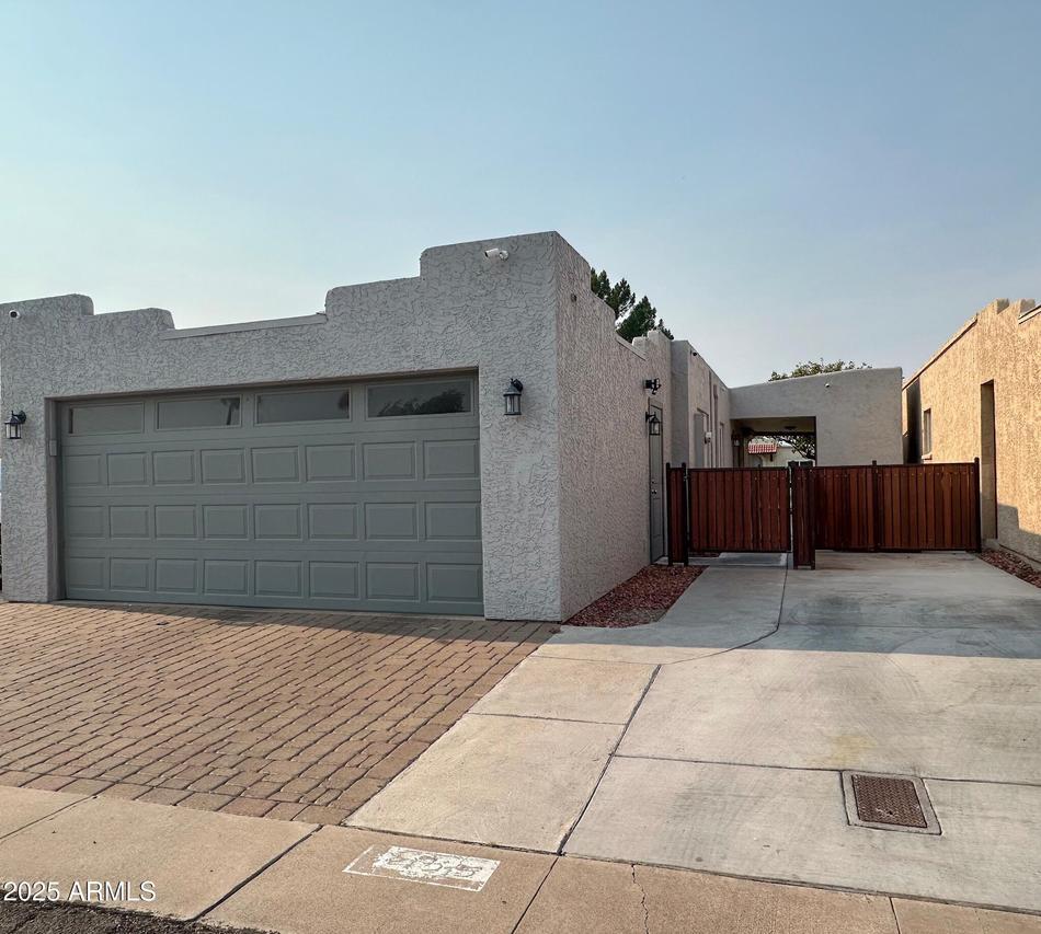 2125 N Recker Rd., Mesa, AZ 85215