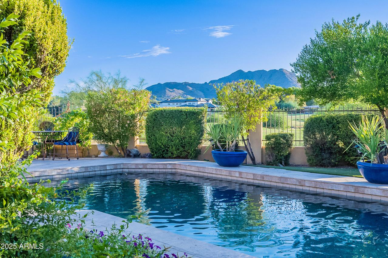 5532 E Turquoise Ave., Paradise Valley, AZ 85253