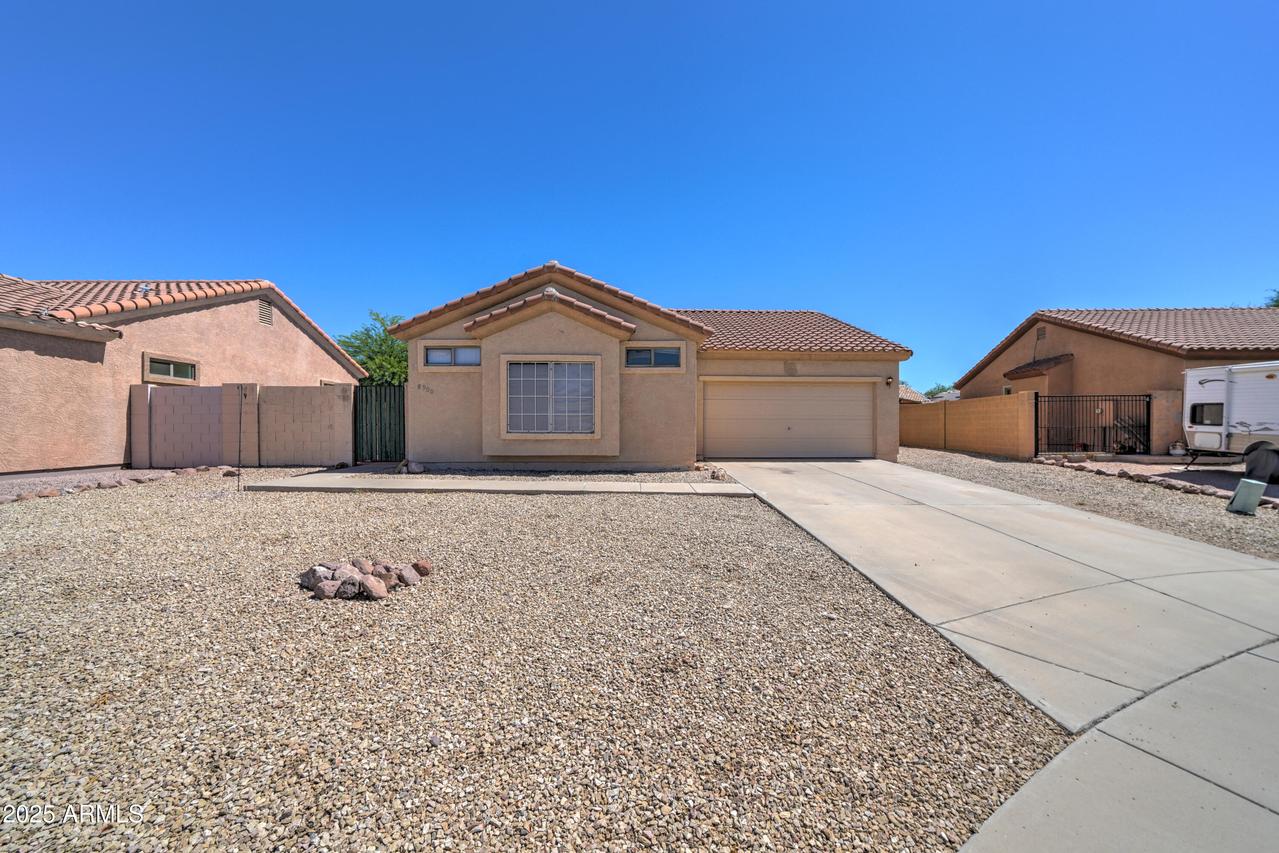 8900 E Rainier Dr., Gold Canyon, AZ 85118