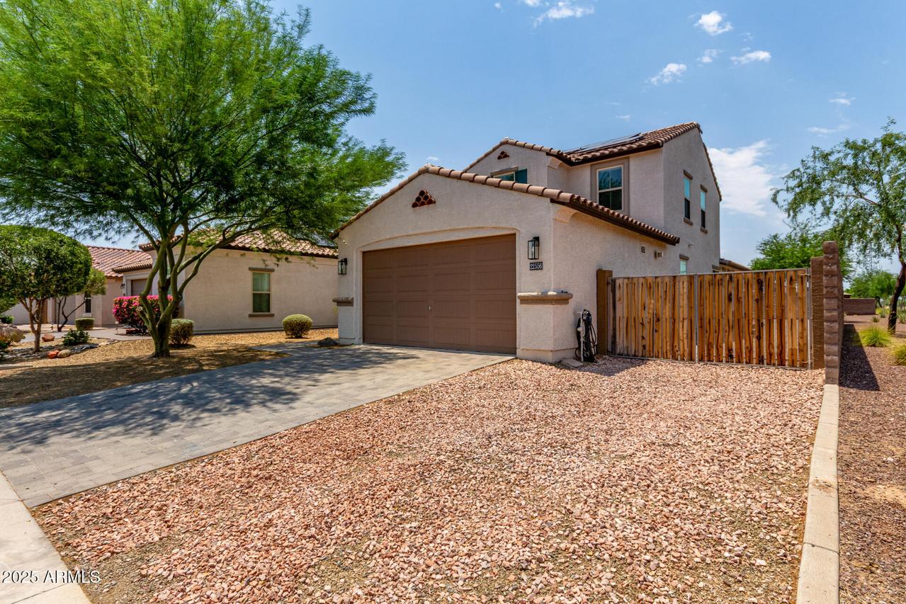 22556 N 100th Ave., Peoria, AZ 85383