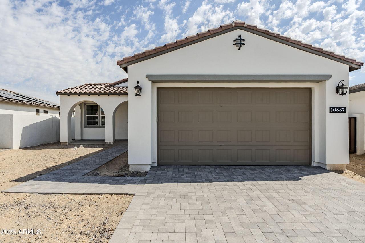 10887 N Blakely St., Surprise, AZ 85388