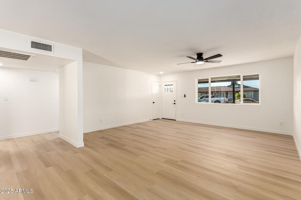 5529 W Virginia Ave., Phoenix, AZ 85035