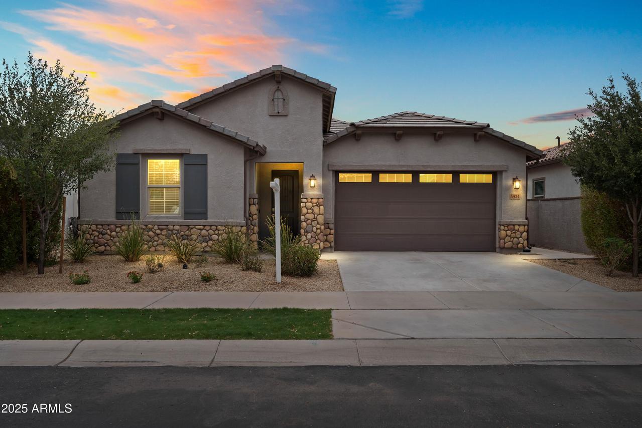 5924 S Cobalt, Mesa, AZ 85212