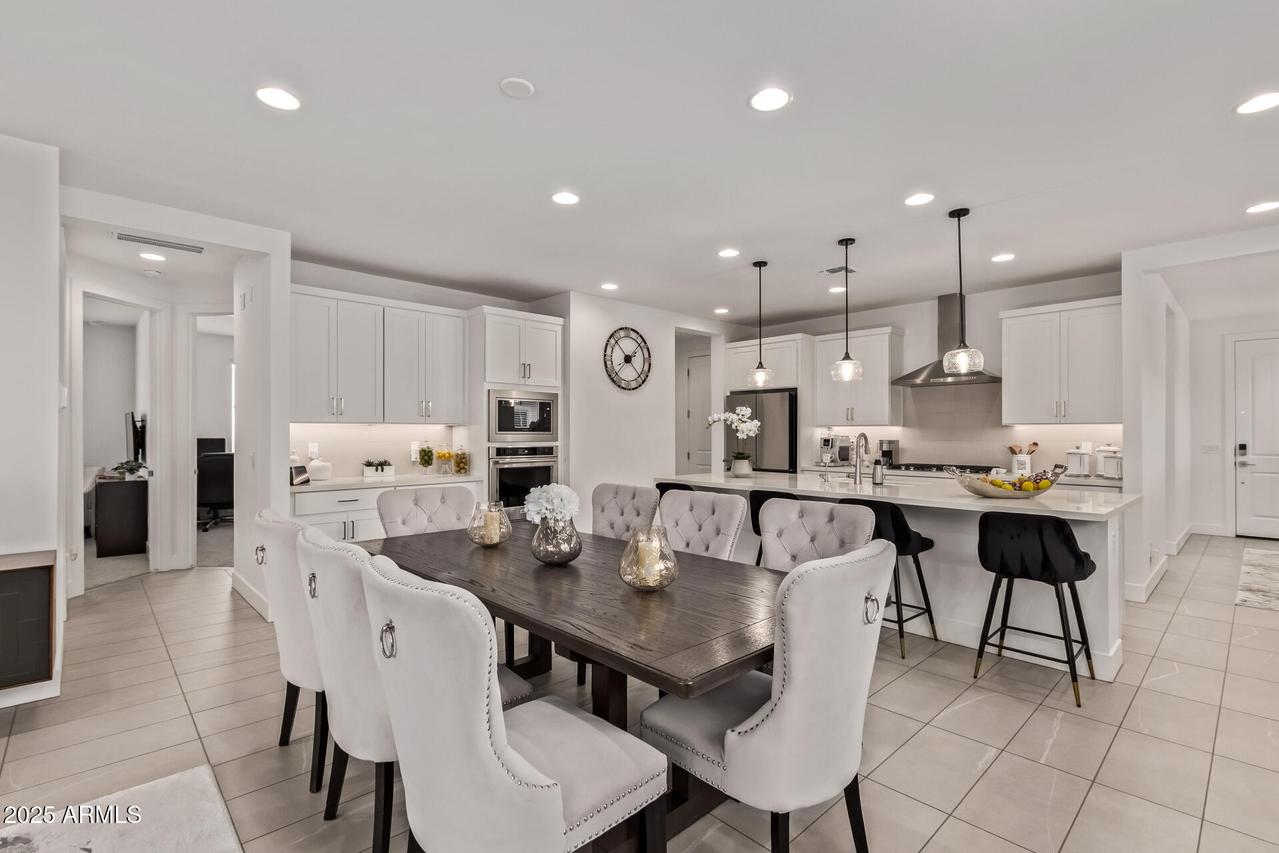 7380 W Bent Tree Dr., Peoria, AZ 85383