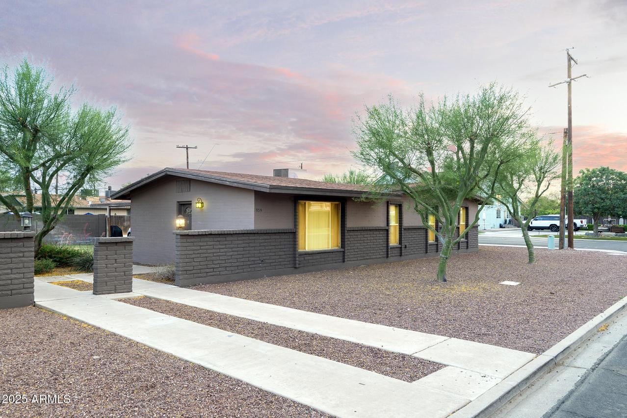 959 W 8th Pl., Mesa, AZ 85201