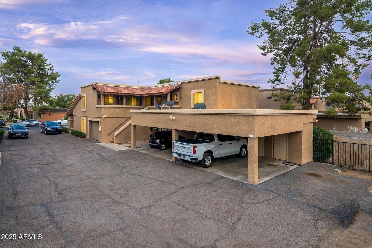 924 N Revere St., Mesa, AZ 85201