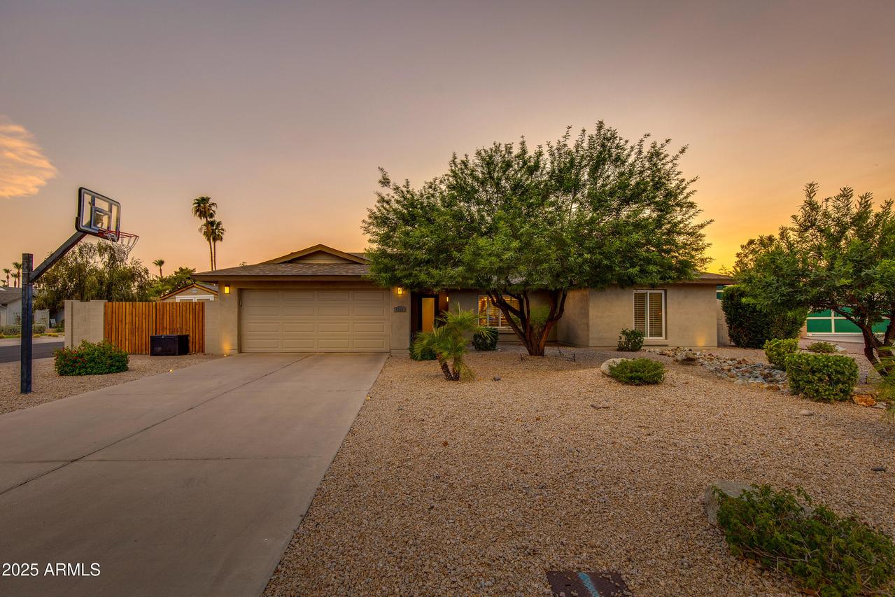 13602 N 49th Pl., Scottsdale, AZ 85254