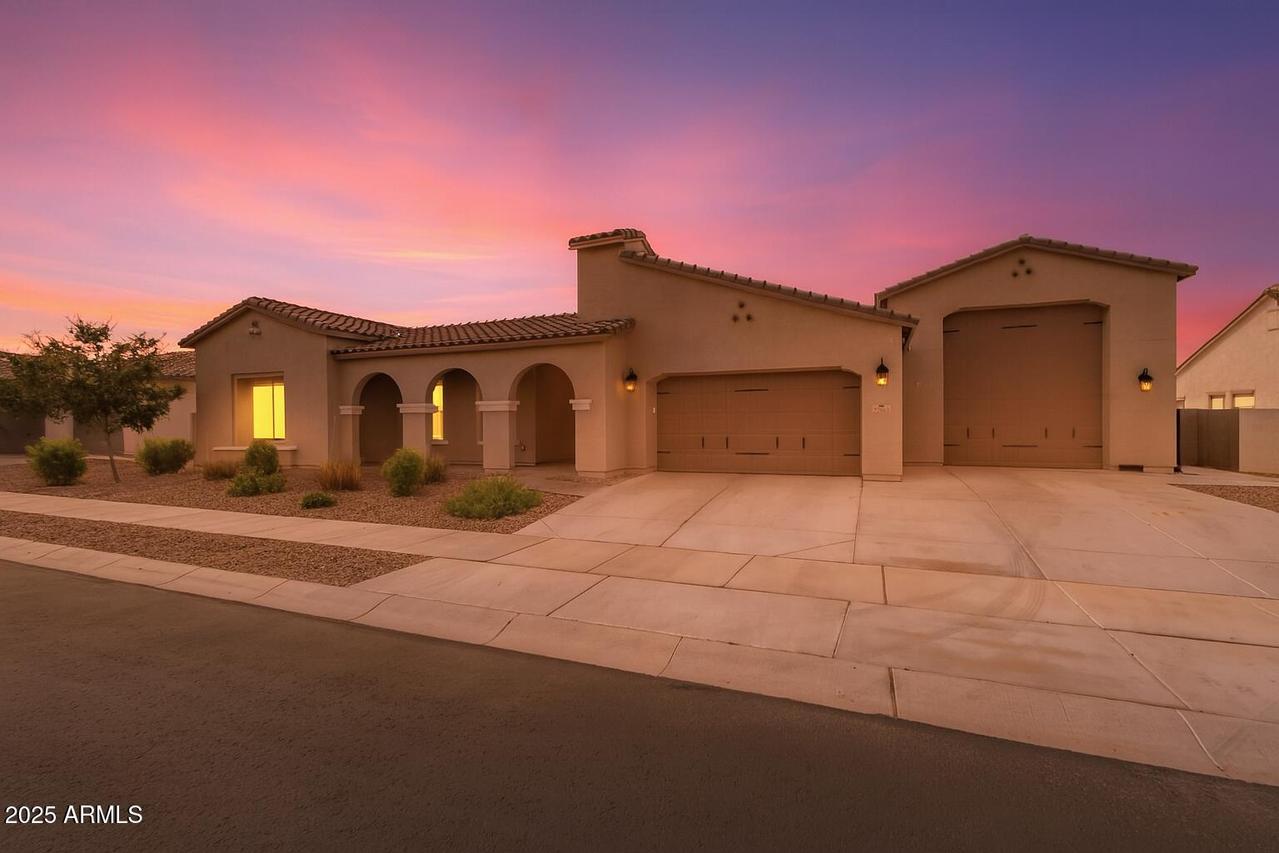 22863 E Russet Rd., Queen Creek, AZ 85142
