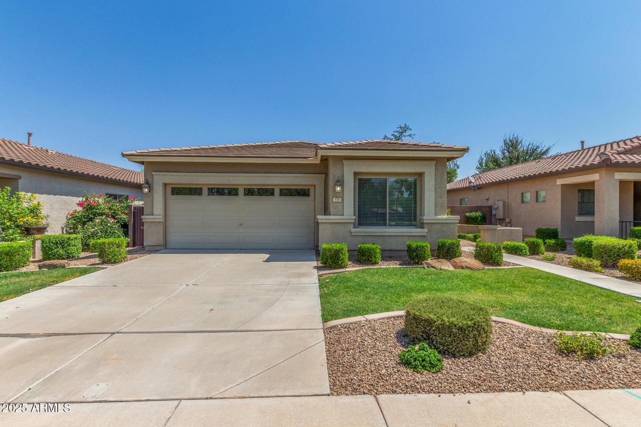 374 W Lyle Ave., San Tan Valley, AZ 85140