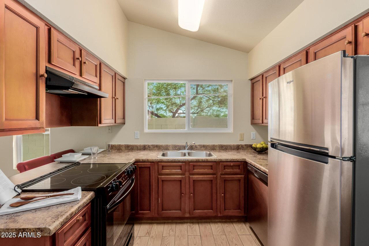 931 W Emelita Cir., Mesa, AZ 85210