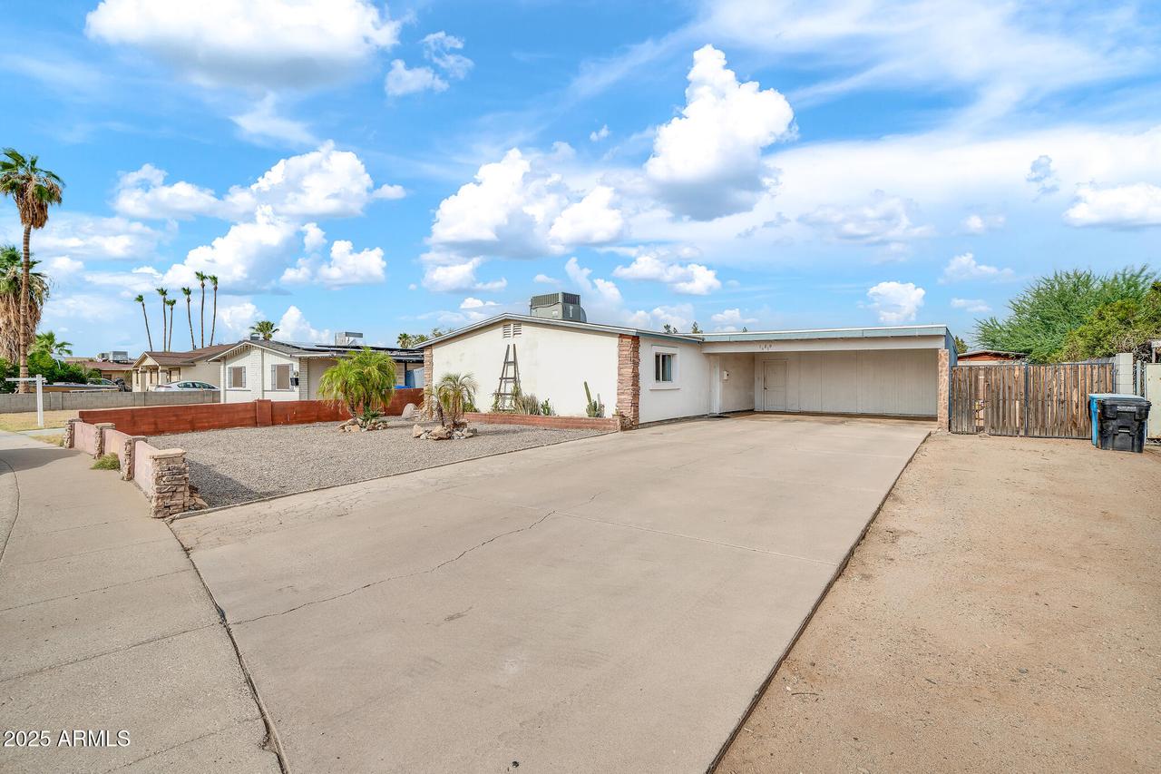 14819 N 29th Ave., Phoenix, AZ 85053