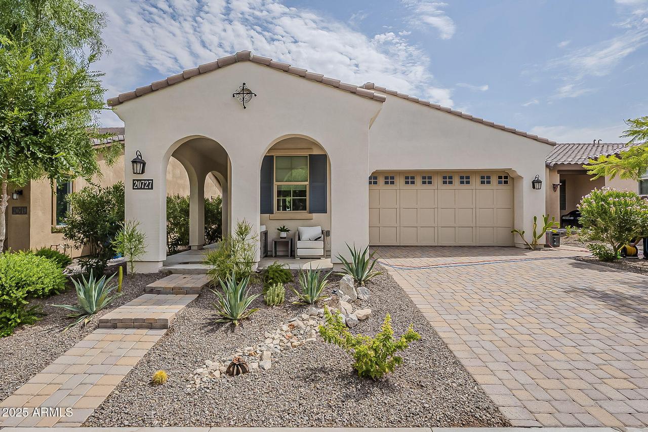 20727 W Minnezona Ave., Buckeye, AZ 85396