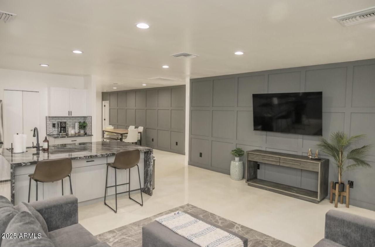 2113 E Harvard St., Phoenix, AZ 85006
