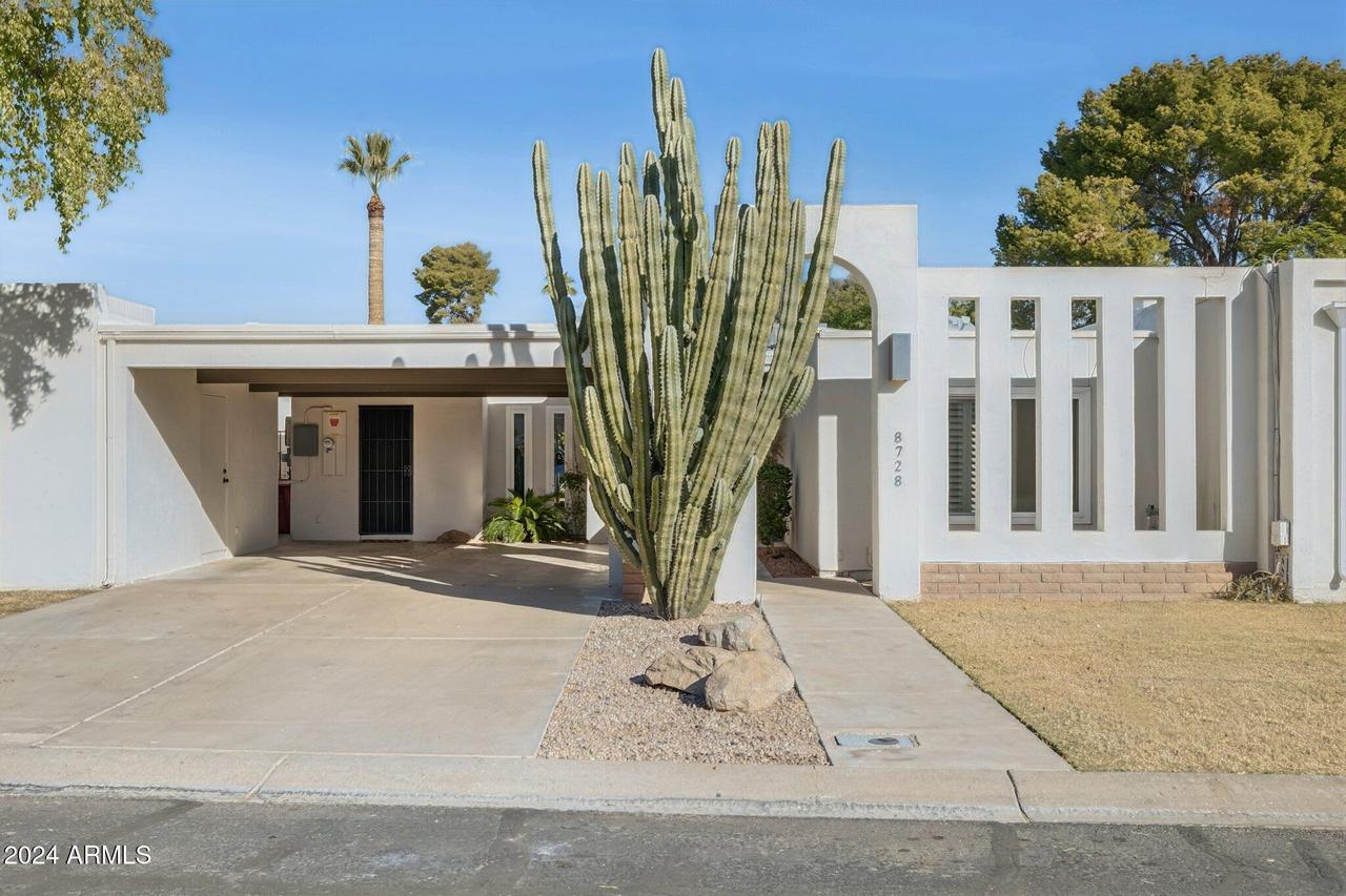 8728 E Via De Viva St., Scottsdale, AZ 85258