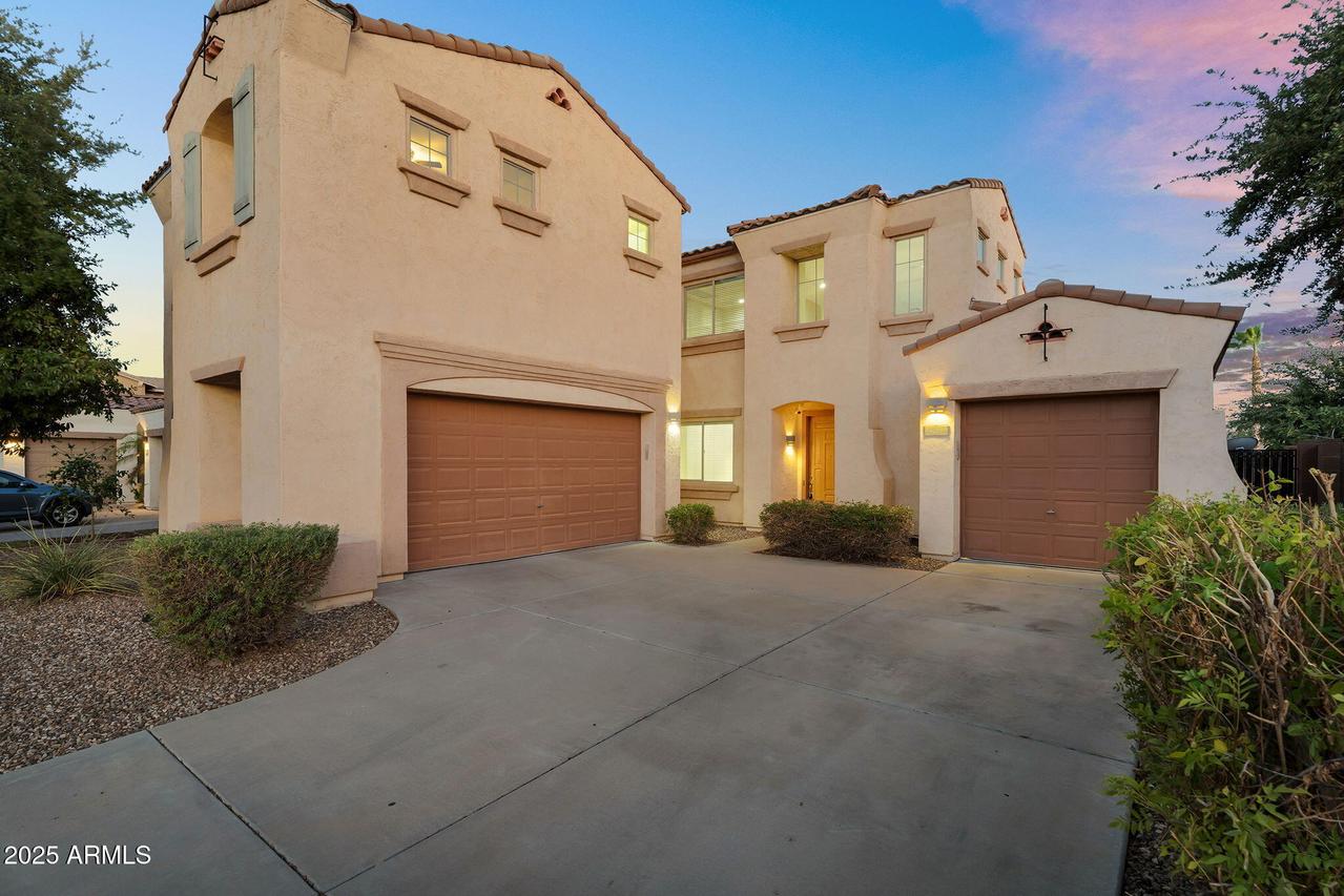 637 E Indian Wells Pl., Chandler, AZ 85249