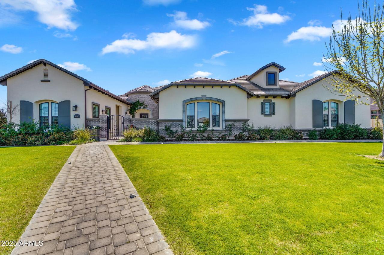 4037 E Minton Cir., Mesa, AZ 85215