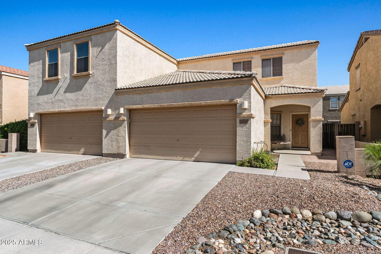 7042 W Mercer Ln., Peoria, AZ 85345