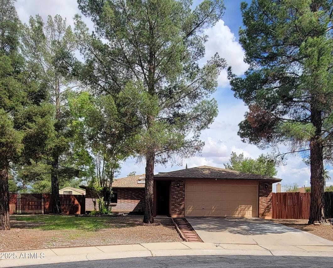 1465 Camino Amapola, Sierra Vista, AZ 85635