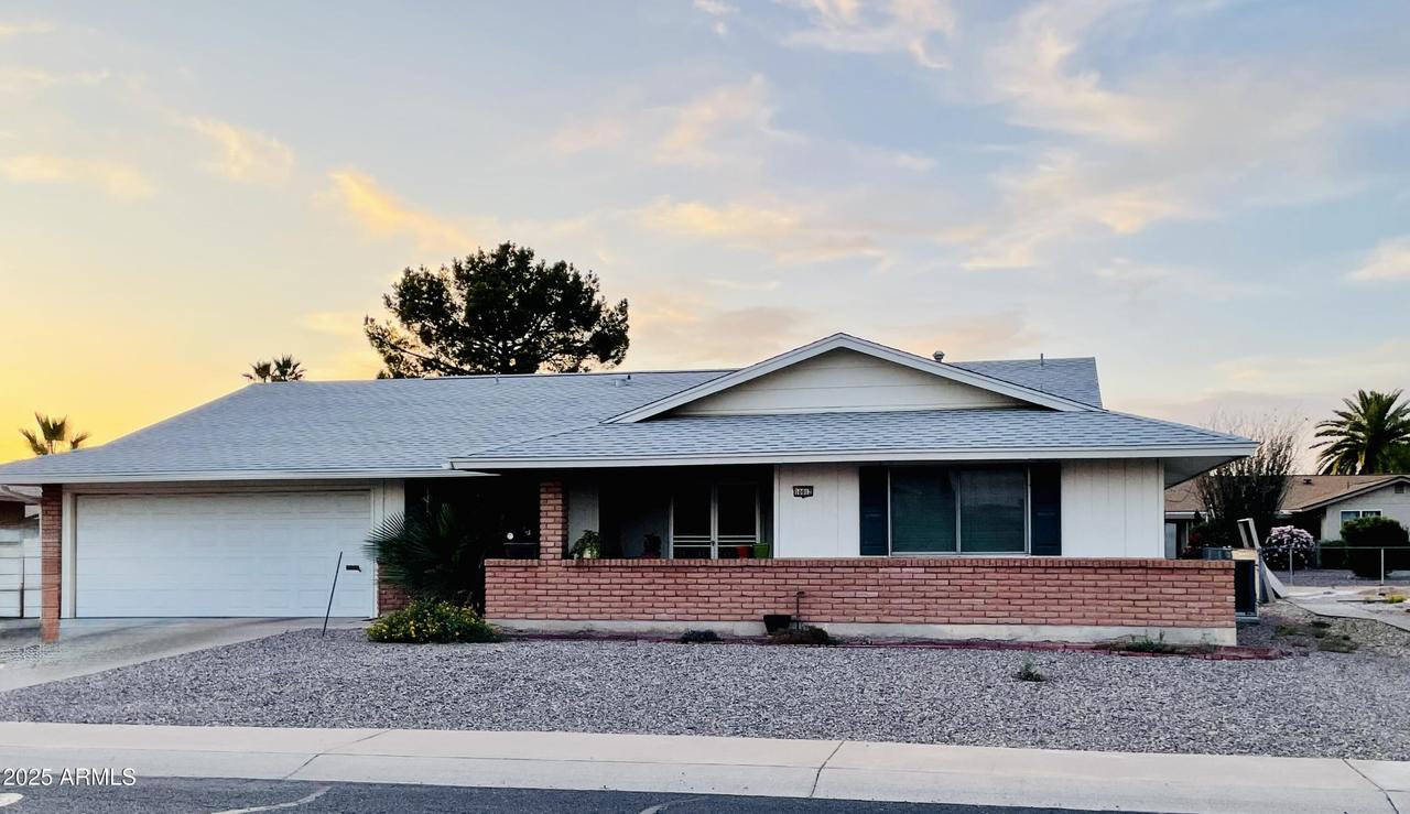 10012 W Caron Dr., Sun City, AZ 85351