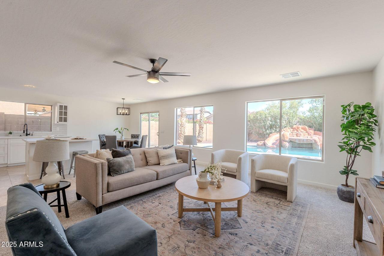 3121 W Lynne Ln., Phoenix, AZ 85041
